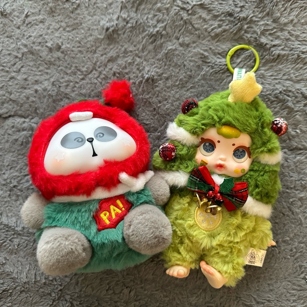 Cute Plush Duo - Green & Red Holiday Characters